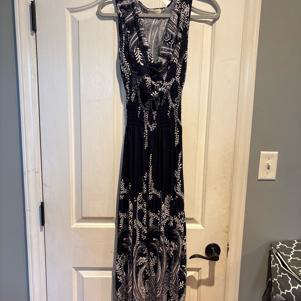 Source Unknown Navy And White Patterned Maxi Dress - image 2